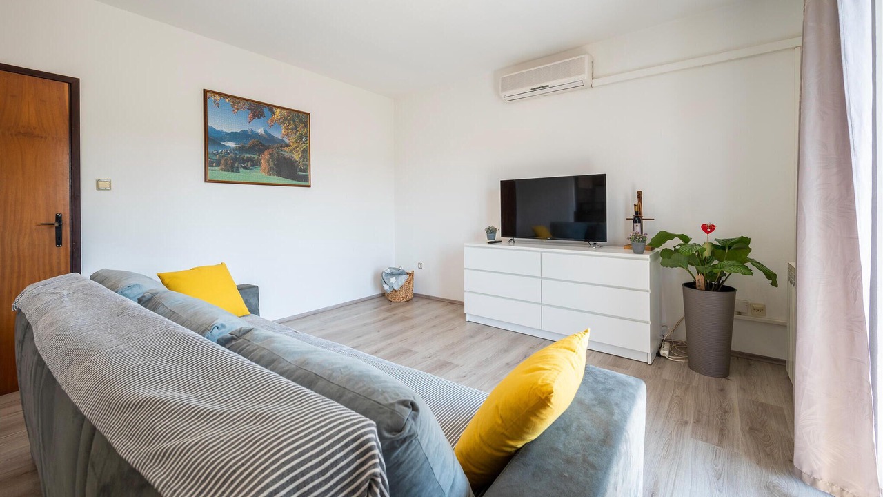 Photo of Bedroom in Koromani