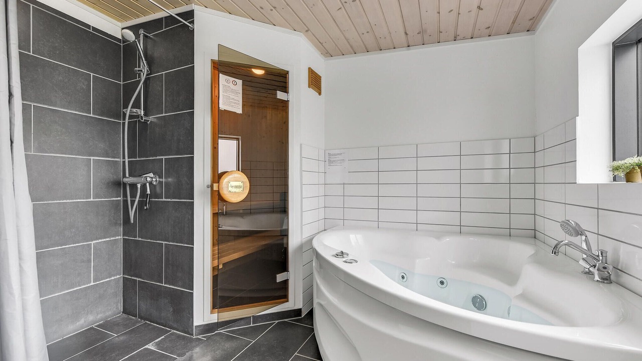 Photo of Bathroom in Skovmose