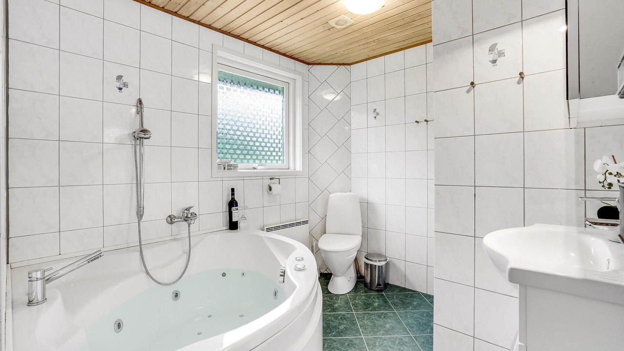 Photo of Bathroom in Toftum