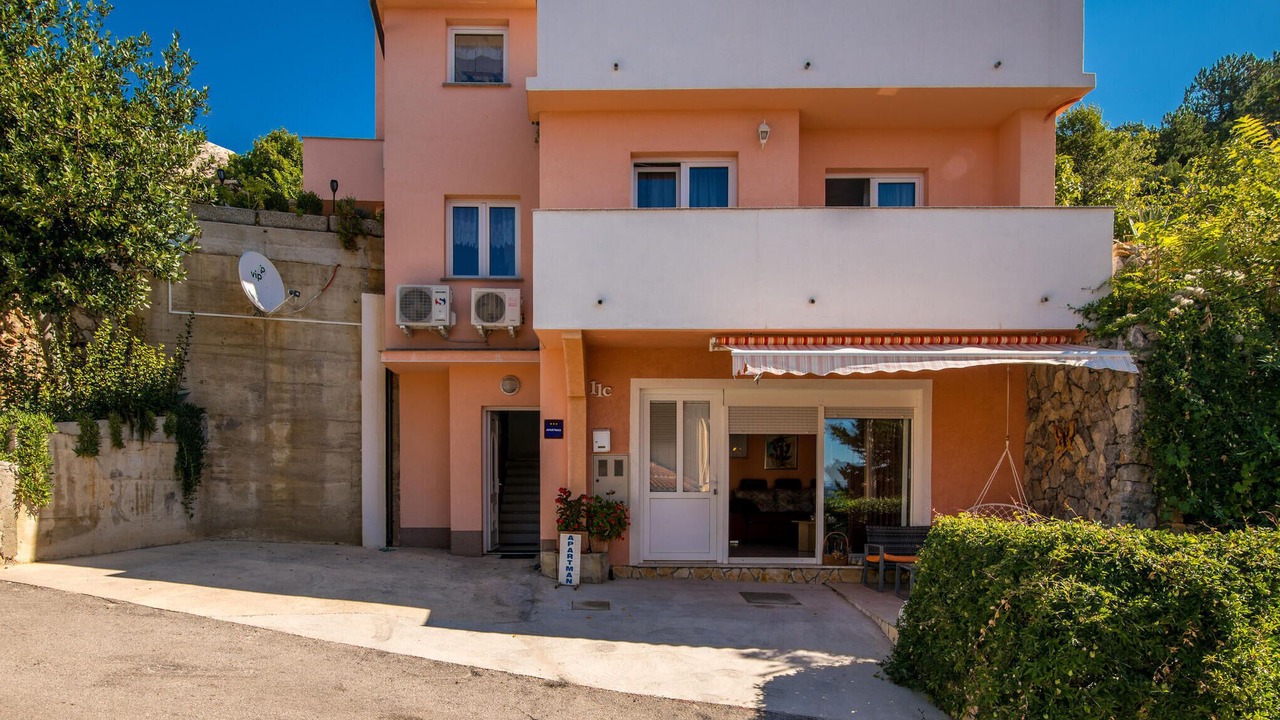 Photo of Others in Stara Baska
