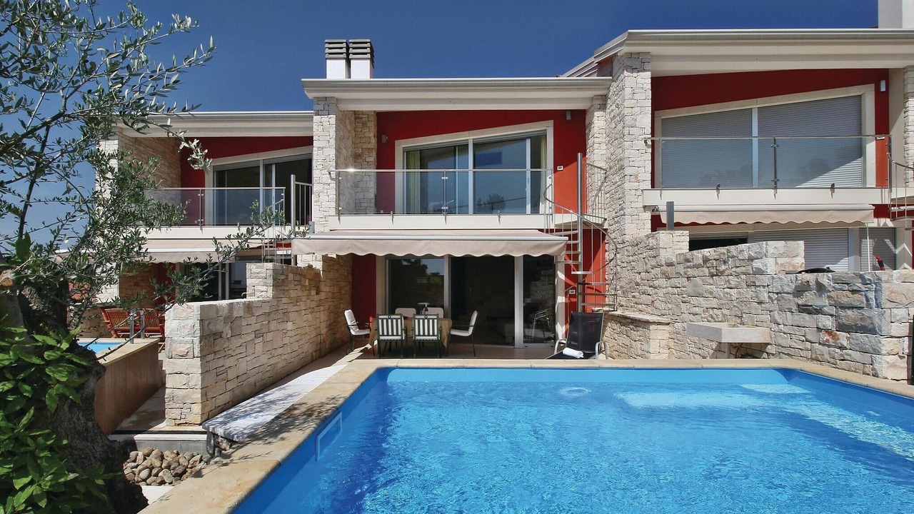 Photo of Outdoor in Krizine