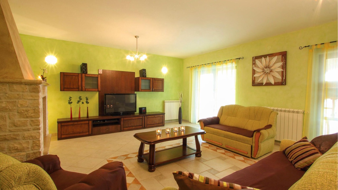 Photo of Bedroom in Gajana