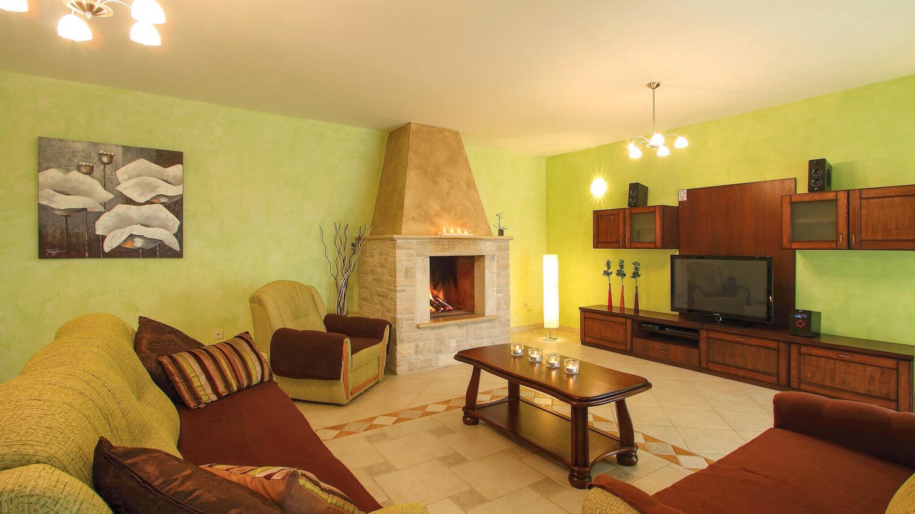 Photo of Bedroom in Gajana