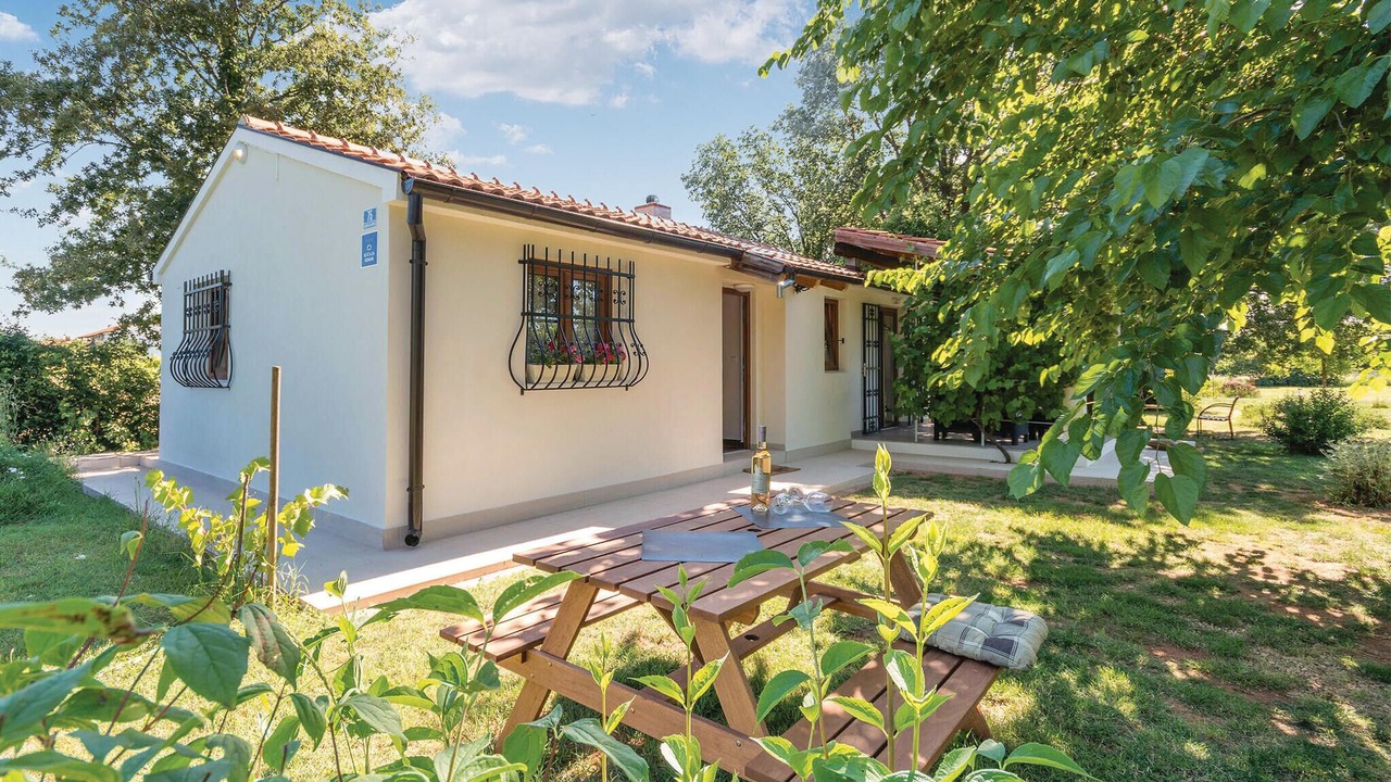 Photo of Outdoor in Loborika