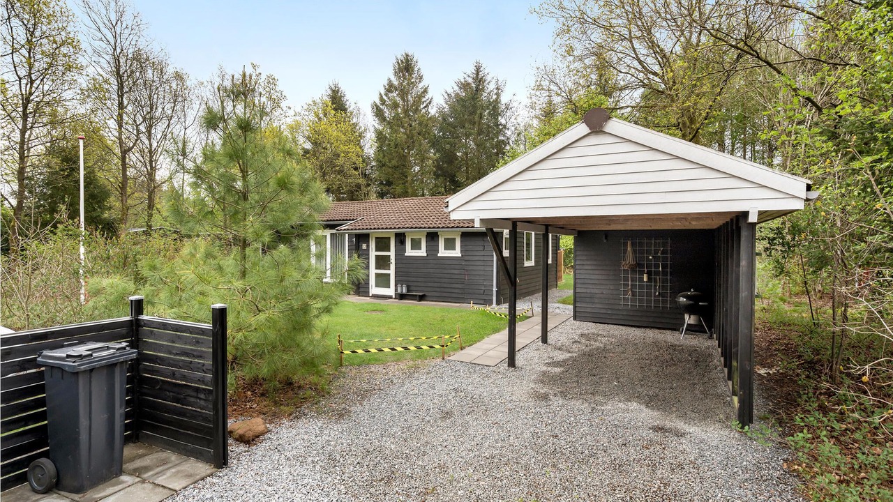 Photo of Others in Ansager