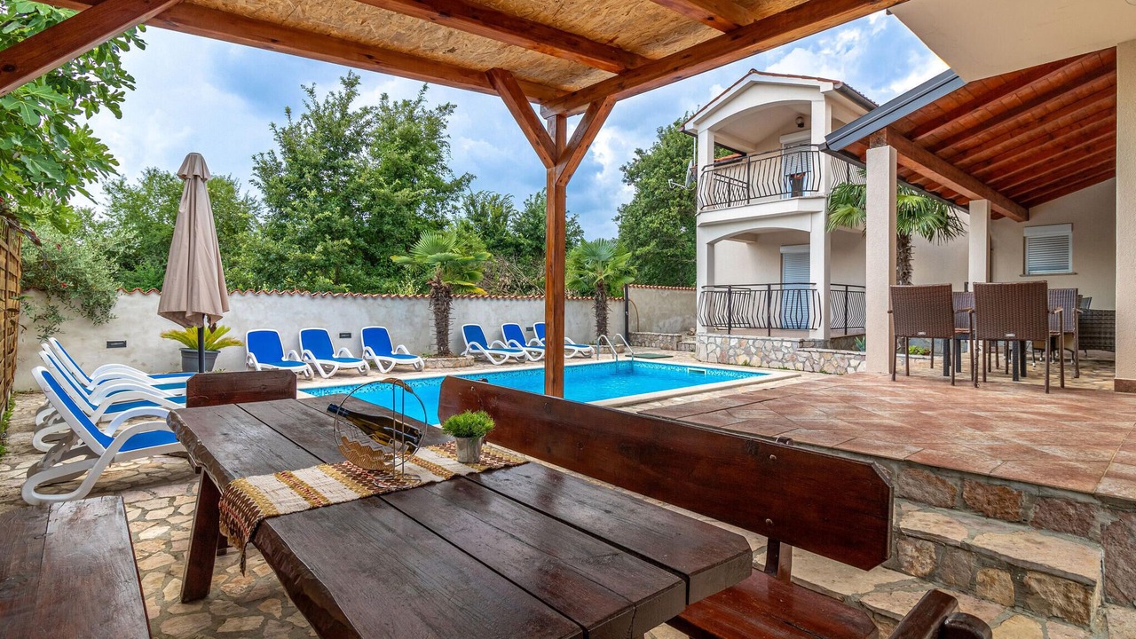 Photo of Outdoor in Vinez
