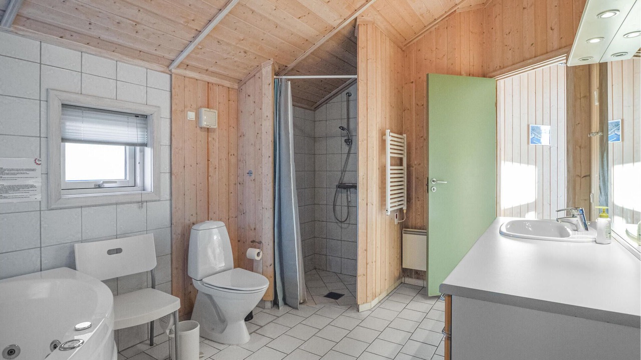 Photo of Bathroom in Hoensinge