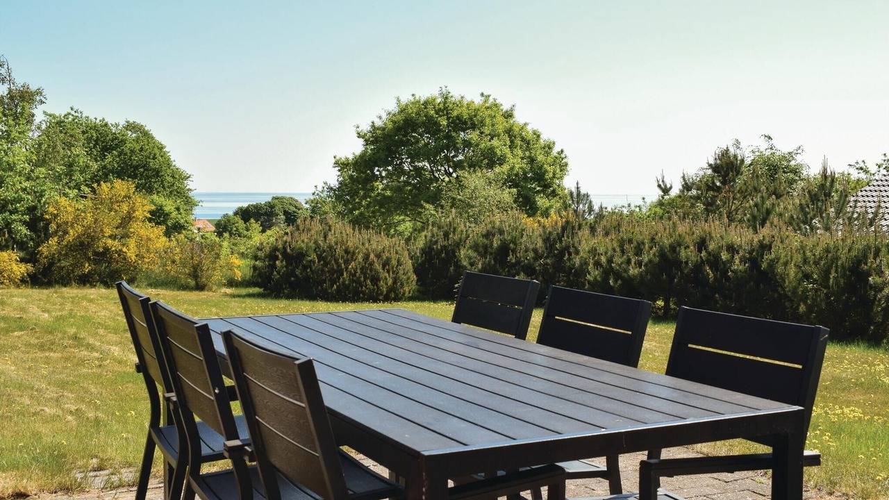 Photo of Others in Knebel