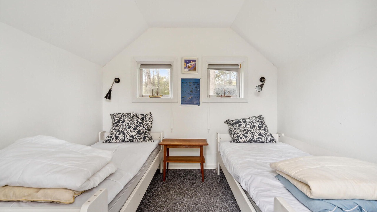 Photo of Others in Knebel