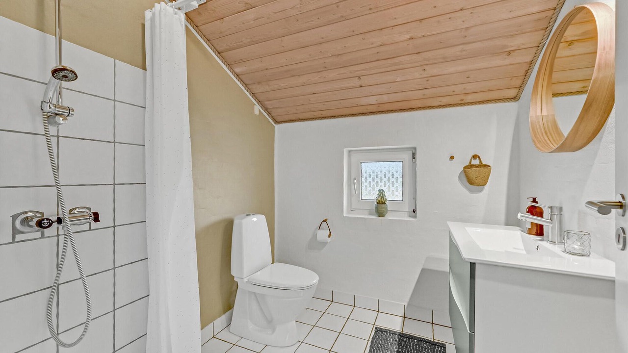 Photo of Bathroom in Klitmoller
