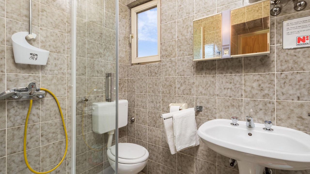 Photo of Bathroom in Omisalj