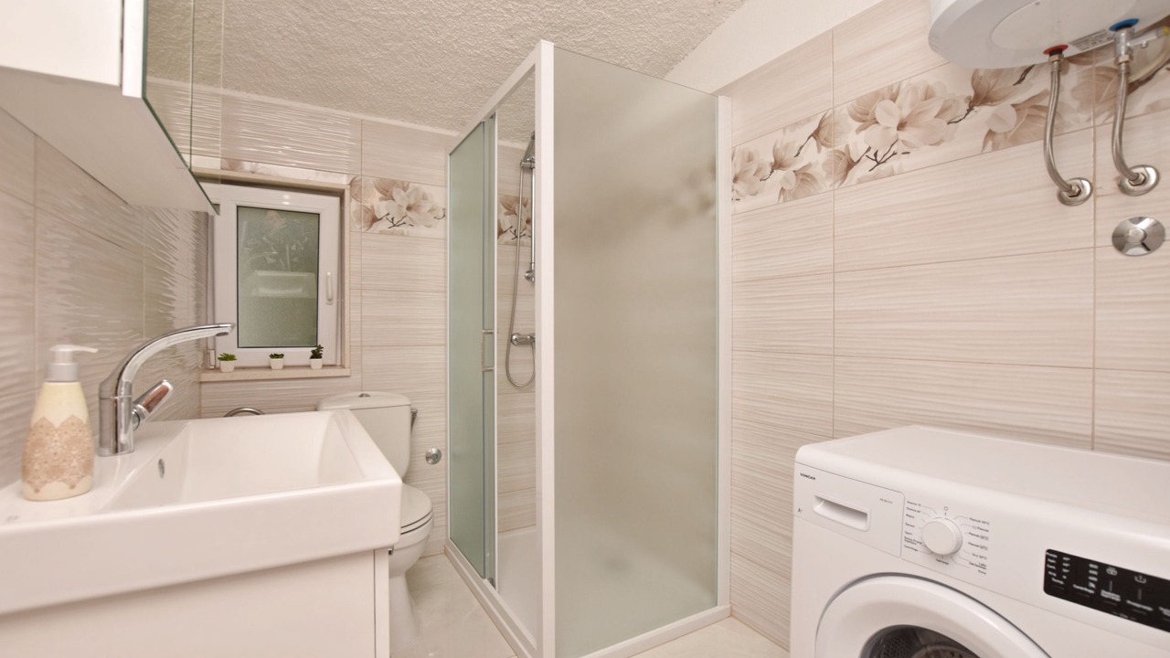 Photo of Bathroom in Duce