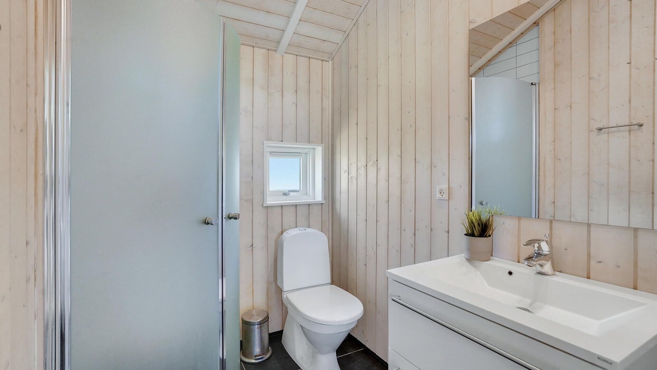 Photo of Bathroom in Krejbjerg
