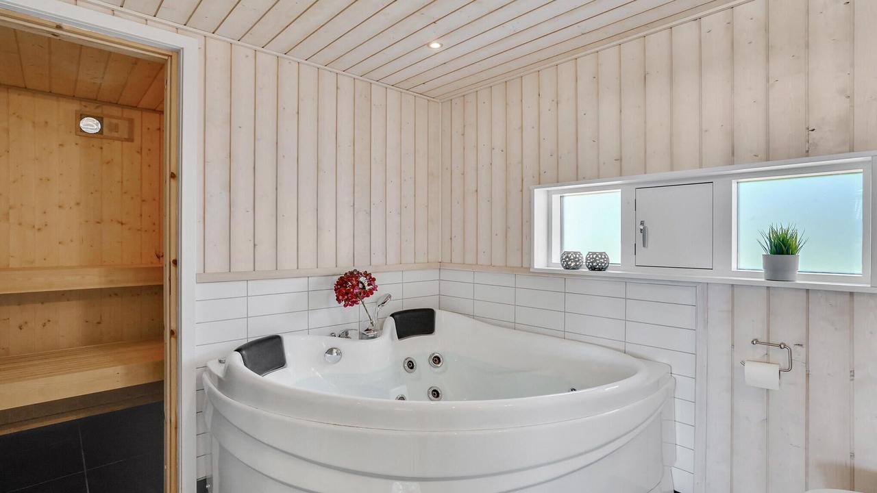 Photo of Bathroom in Krejbjerg