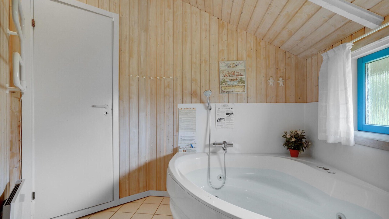 Photo of Bathroom in Rindby Strand