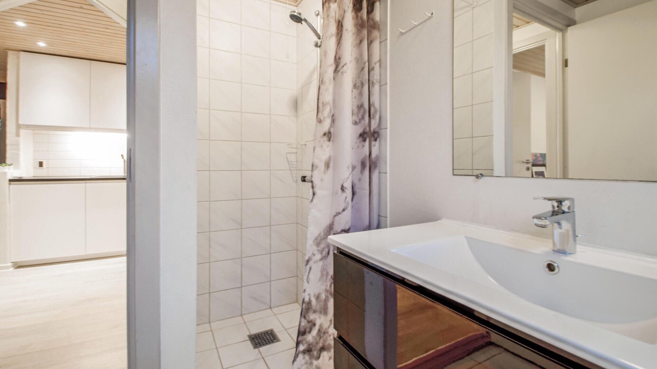 Photo of Bathroom in Pøt Strandby