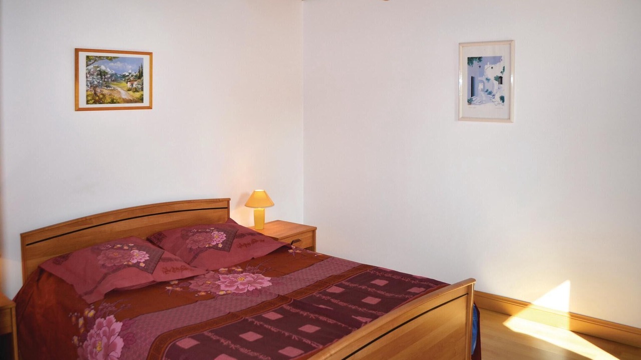 Photo of Others in Meslan