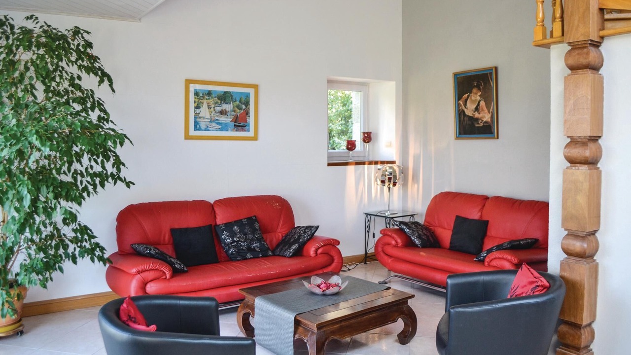 Photo of Bedroom in Meslan