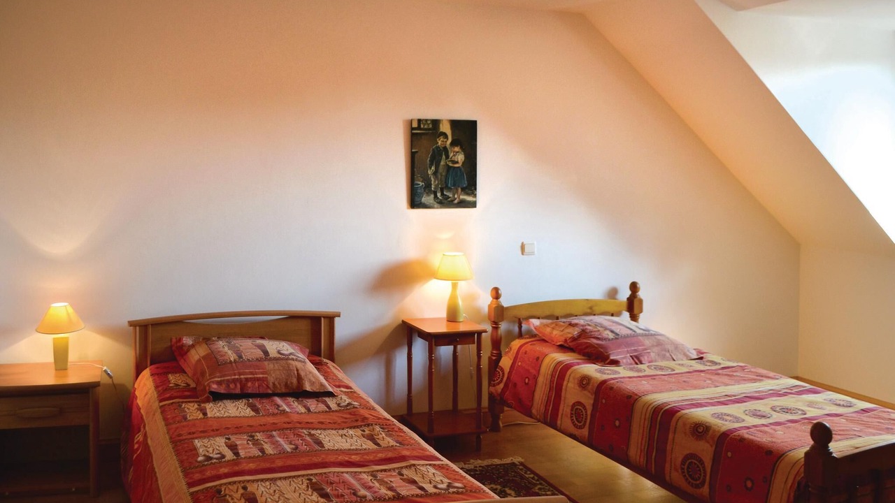 Photo of Others in Meslan