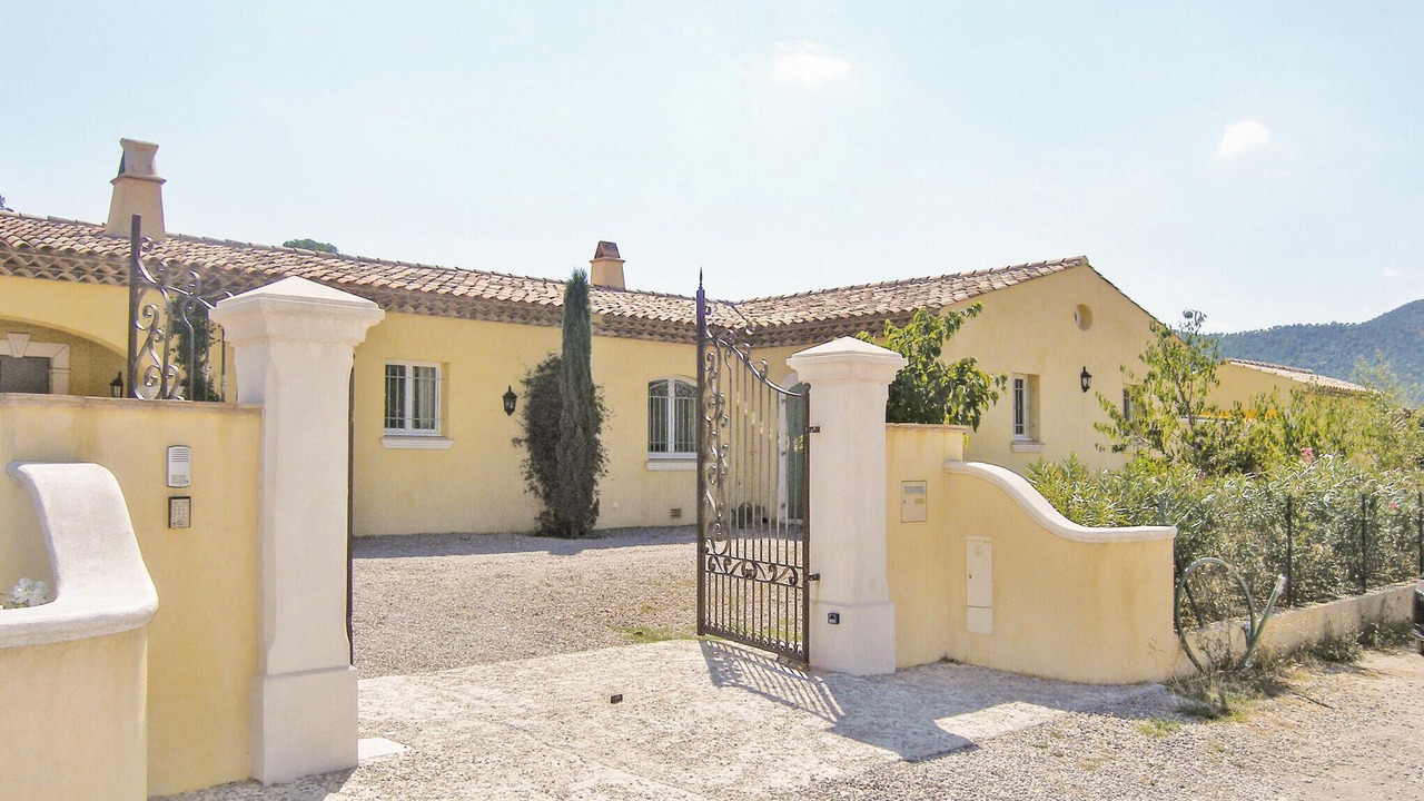 Photo of Others in Preconil