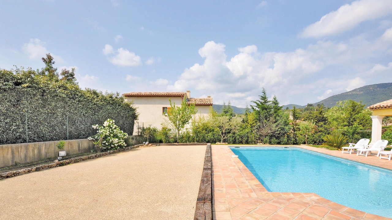 Photo of Outdoor in Preconil