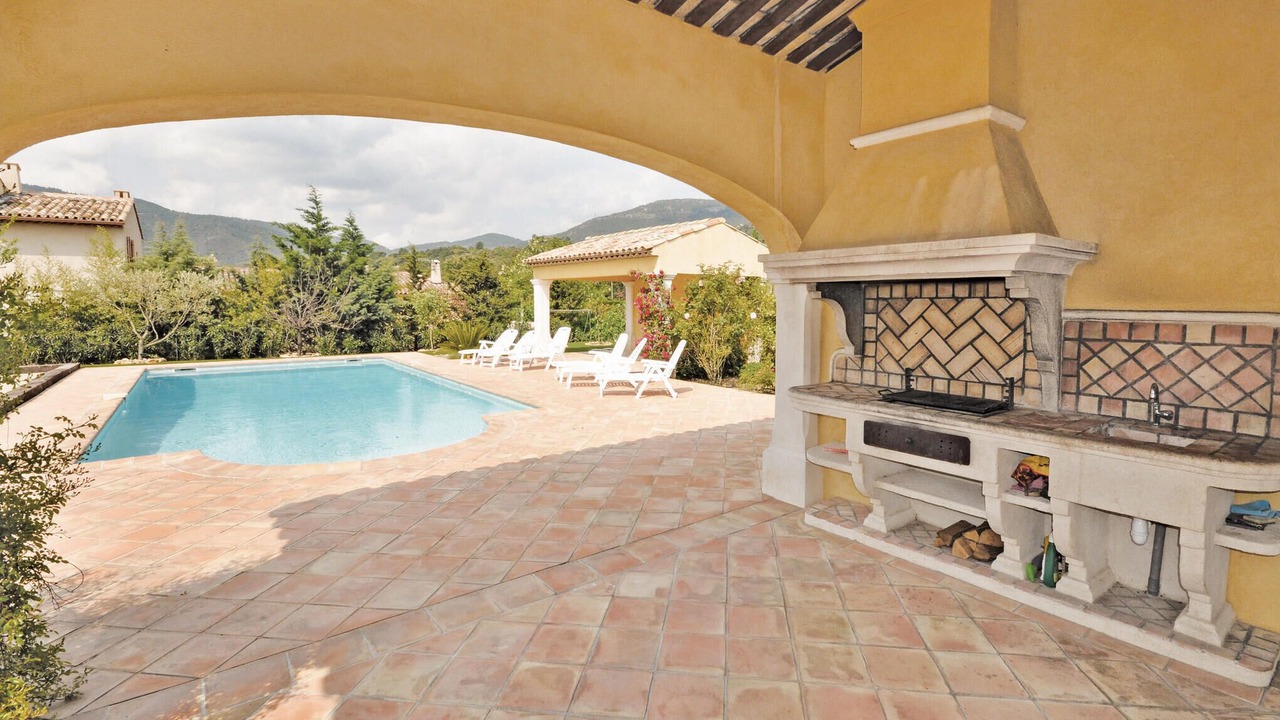 Photo of Others in Preconil