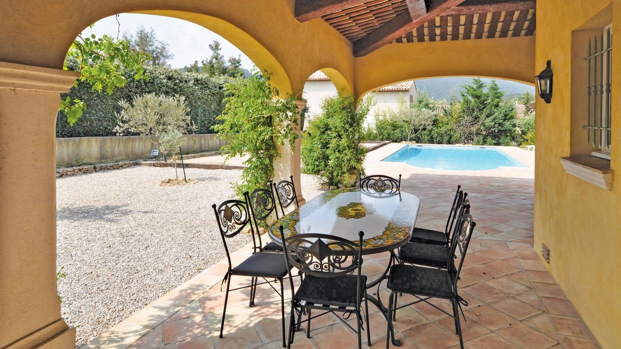 Photo of Patio Balcony in Preconil