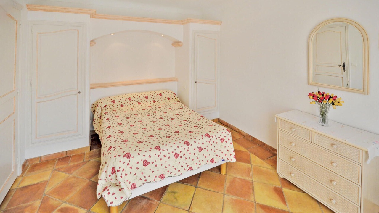 Photo of Others in Preconil