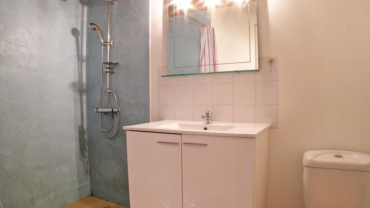 Photo of Bathroom in Saint-Avaugourd-des-Landes
