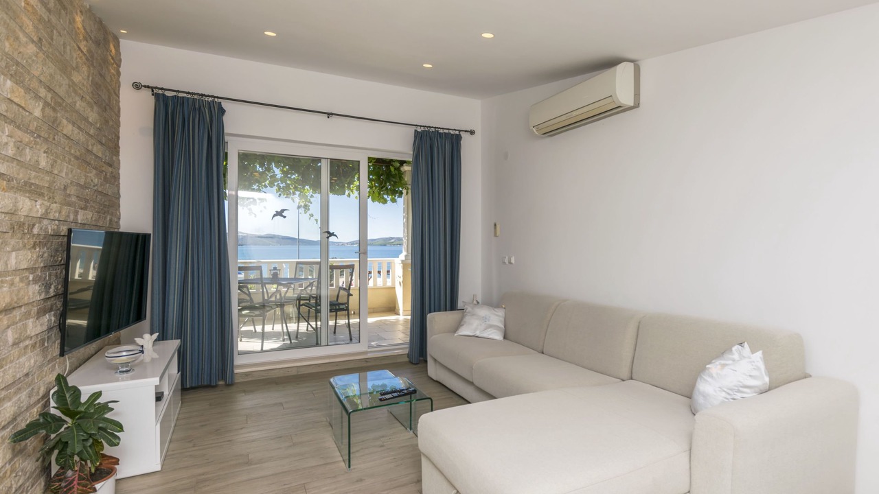 Photo of Livingroom in Okrug Gornji