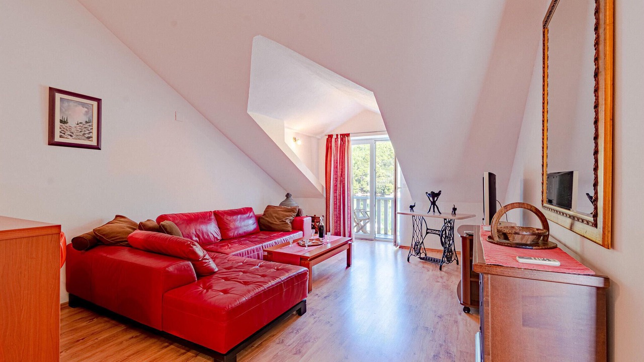 Photo of Bedroom in Broce