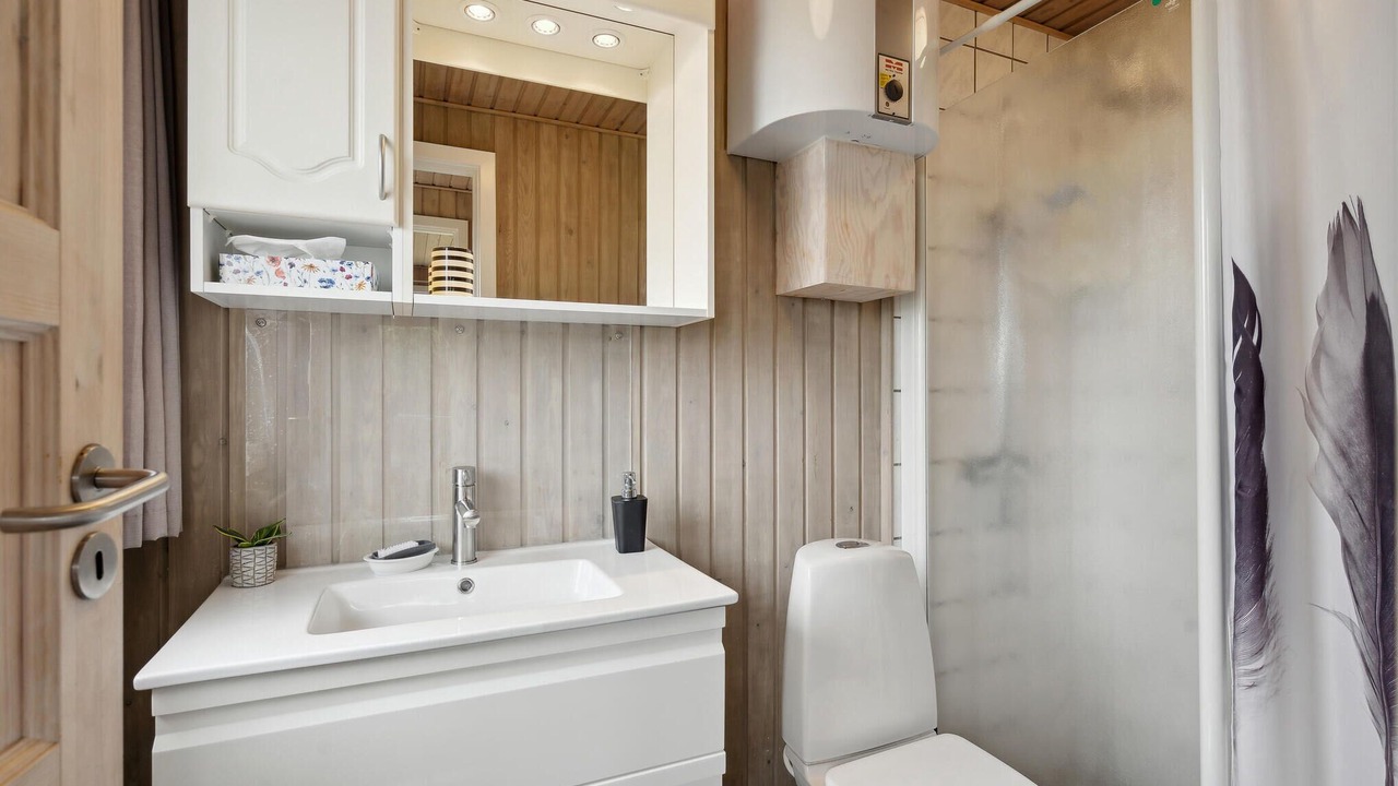 Photo of Bathroom in Næs