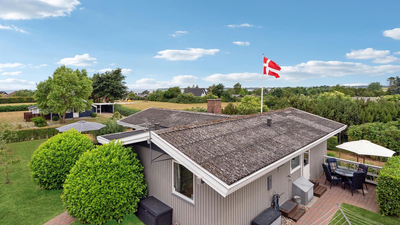 Photo of Others in Næs
