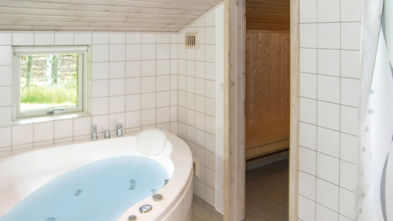 Photo of Bathroom in Hou