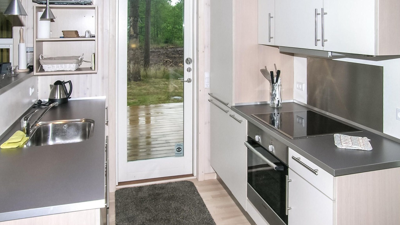 Photo of Others in Hou