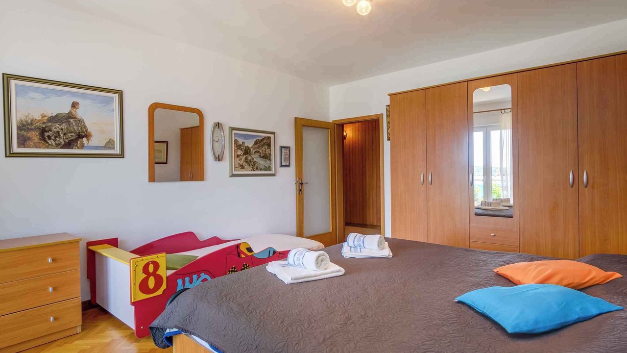Photo of Bedroom in Cove Murtar