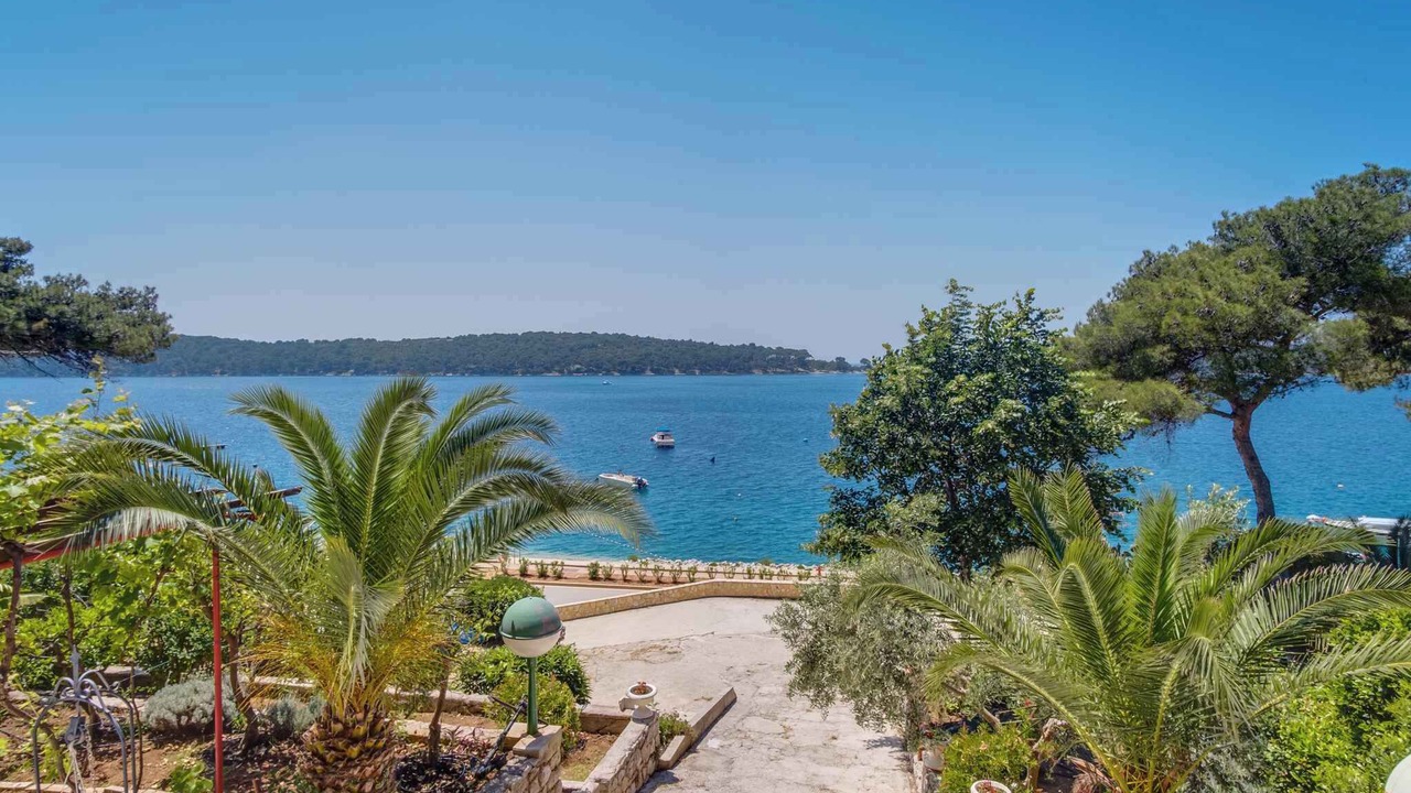 Photo of Outdoor in Cove Murtar
