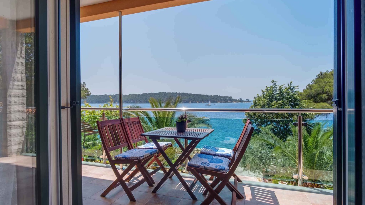 Photo of Outdoor in Cove Murtar