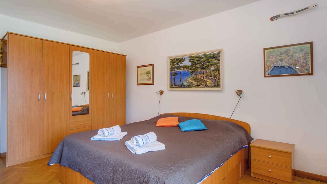 Photo of Bedroom in Cove Murtar