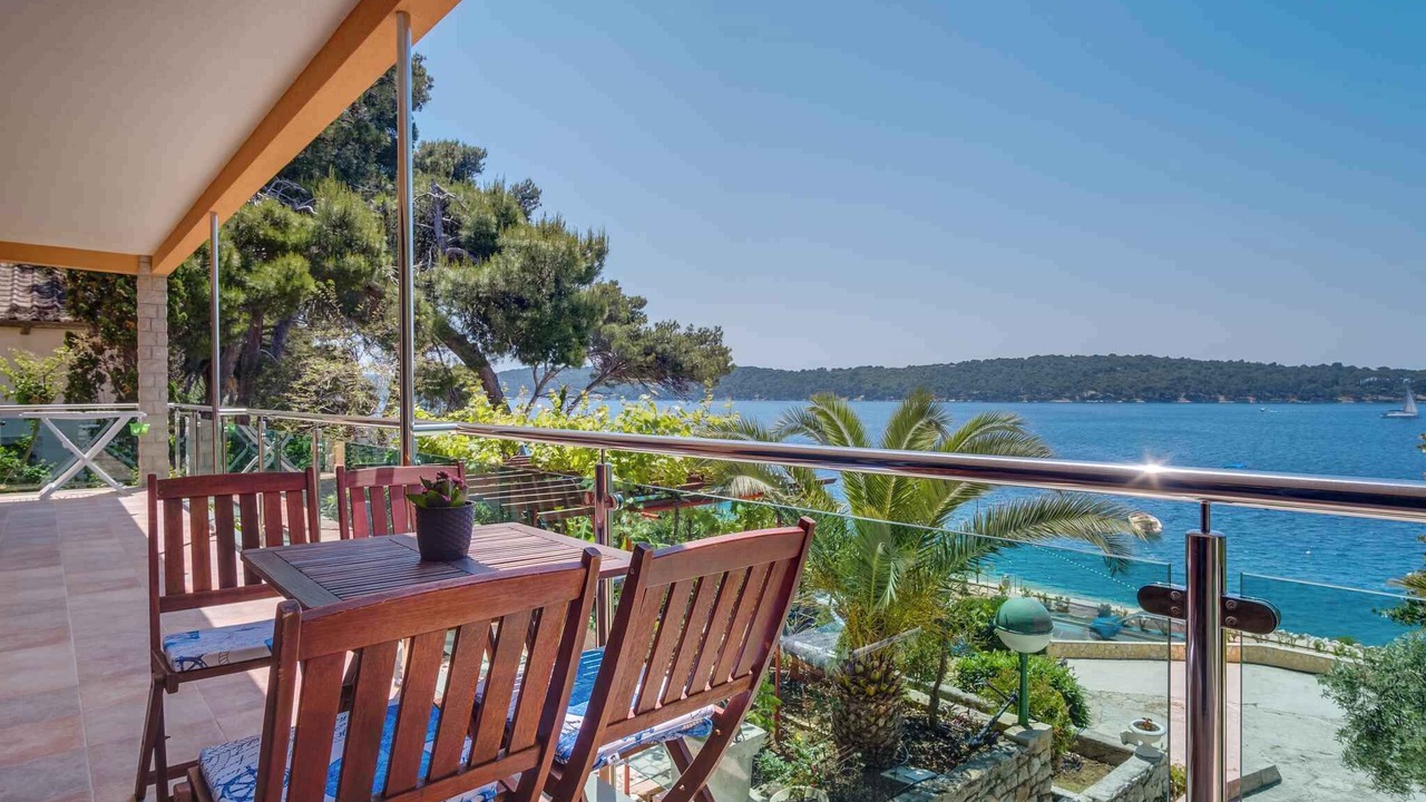 Photo of Outdoor in Cove Murtar