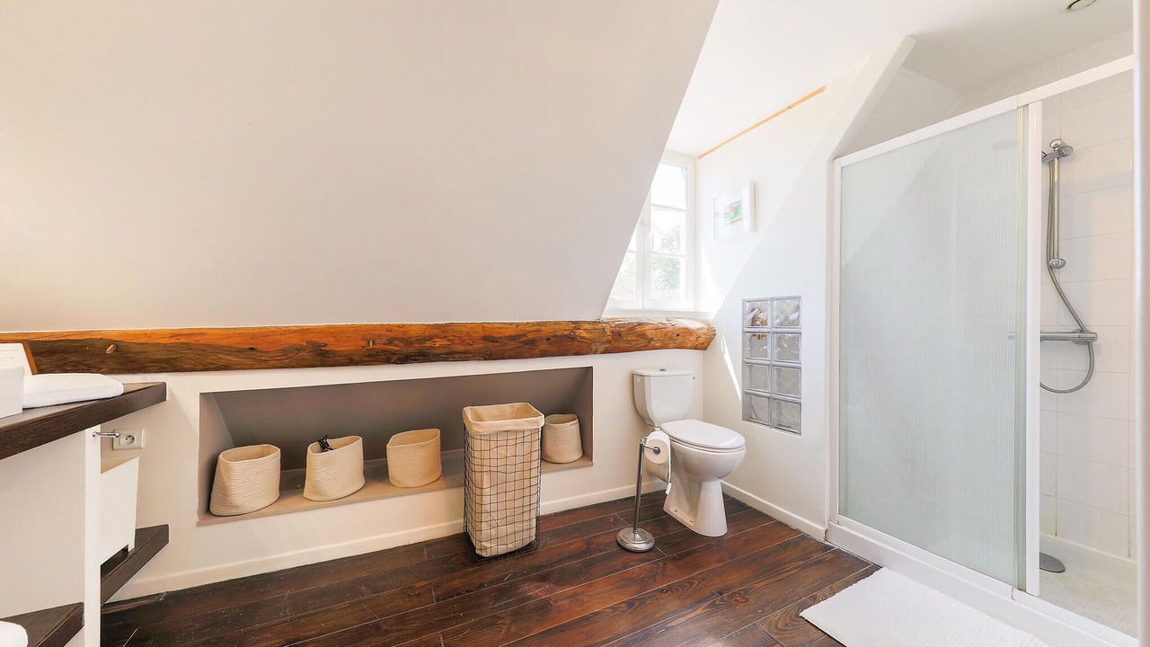 Photo of Bathroom in Ocquerre