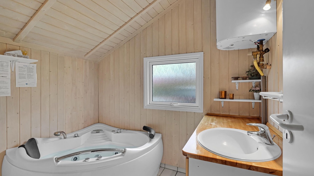 Photo of Bathroom in Spodsbjerg