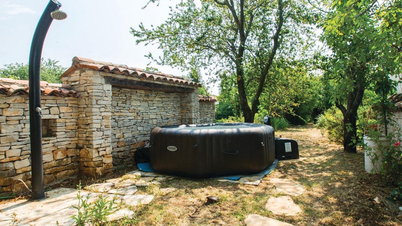 Photo of Outdoor in Nedescina
