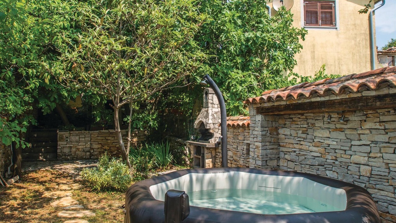 Photo of Outdoor in Nedescina