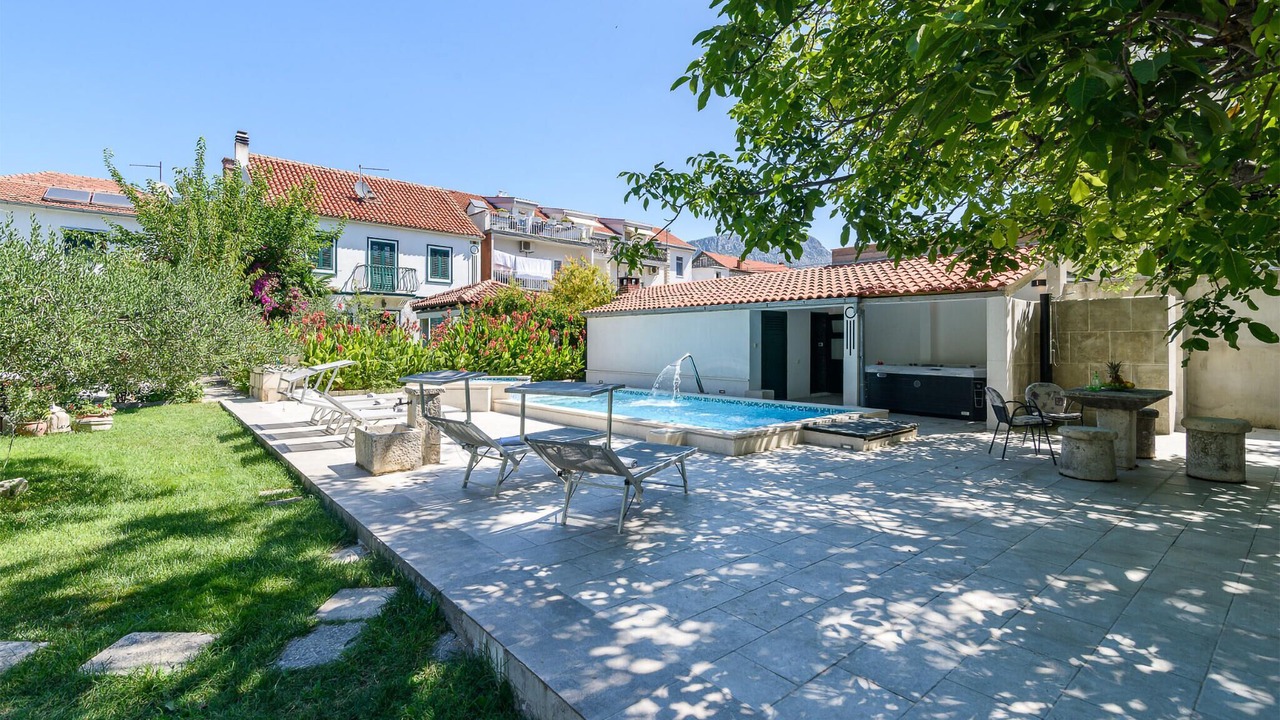 Photo of Outdoor in Kastel Luksic