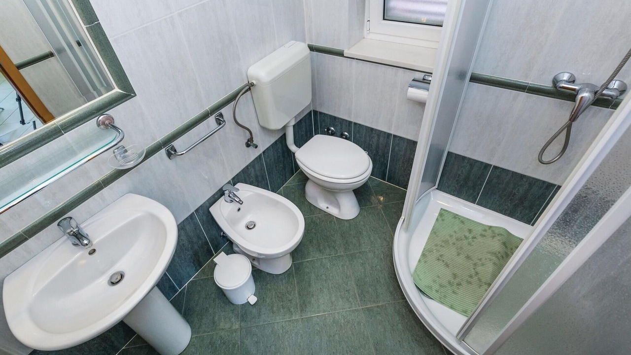 Photo of Bathroom in Sucici