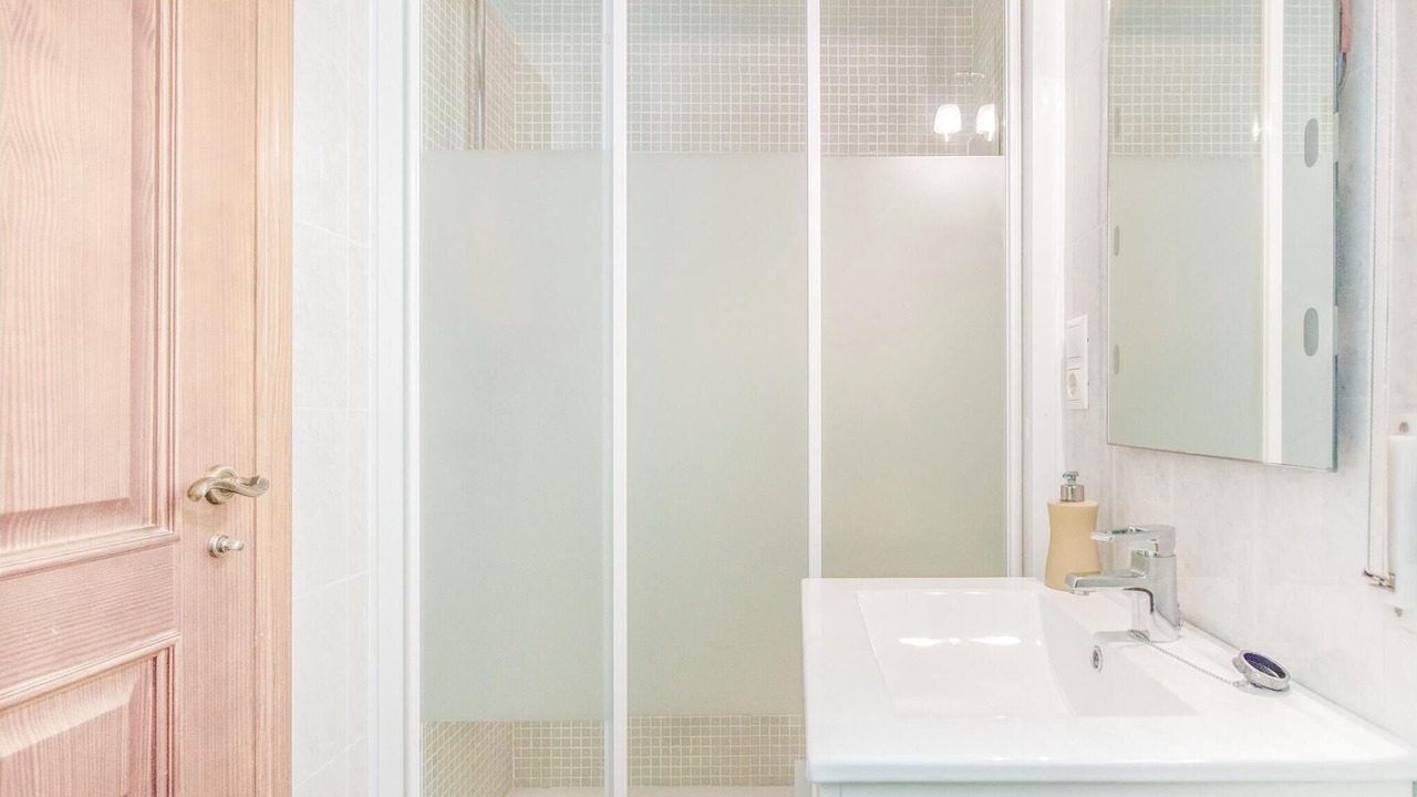 Photo of Bathroom in Alberic