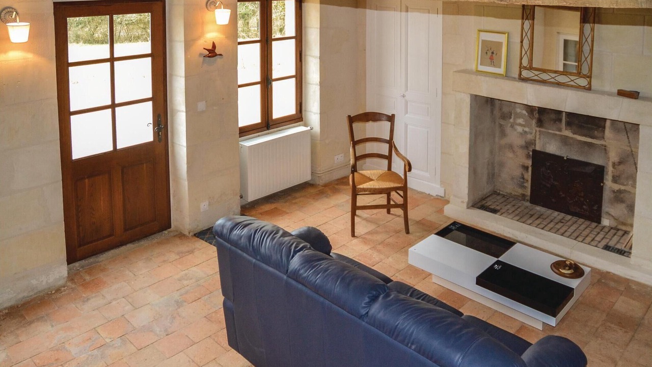 Photo of Bedroom in Cravant-les-Coteaux
