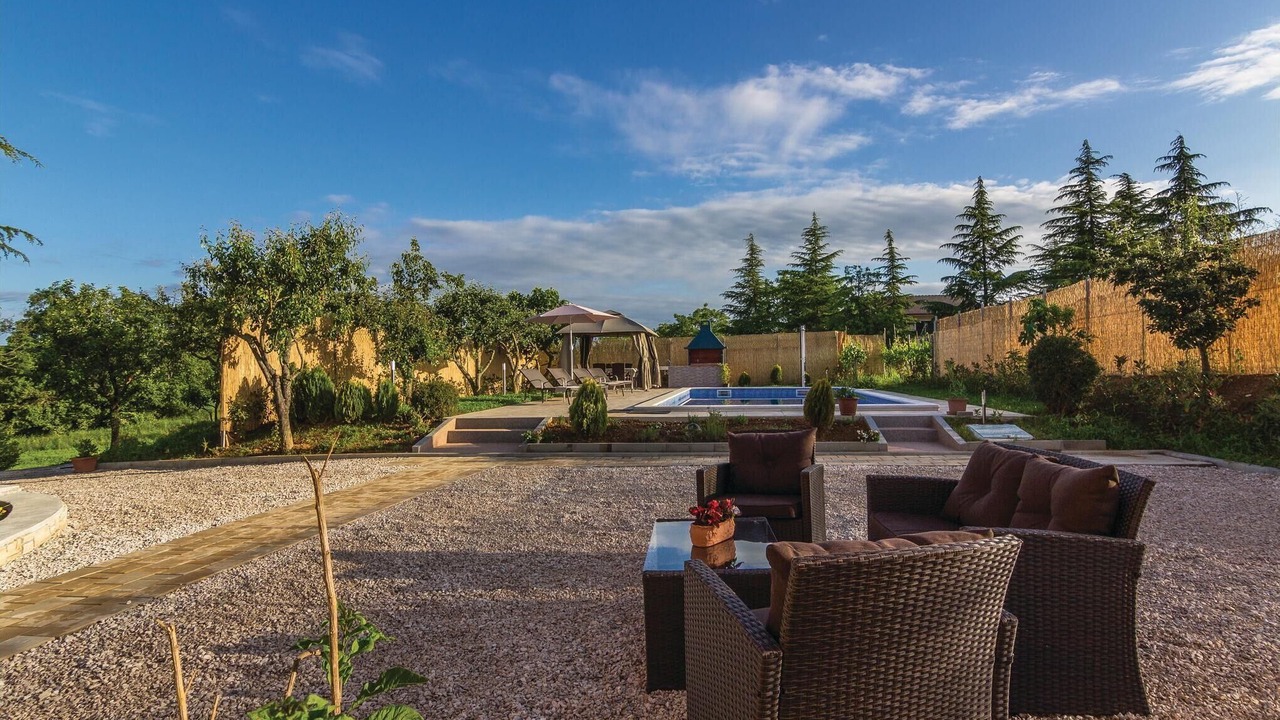Photo of Outdoor in Gracisce