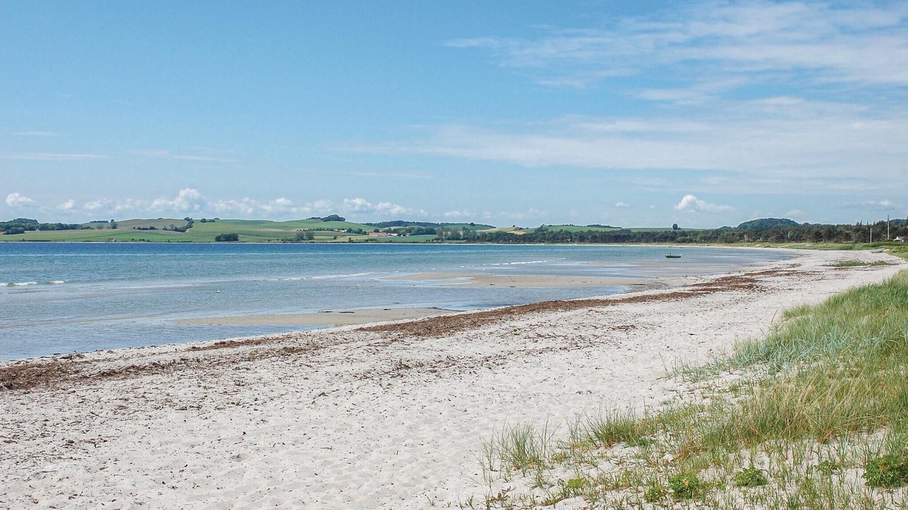 Photo of Others in Knebel